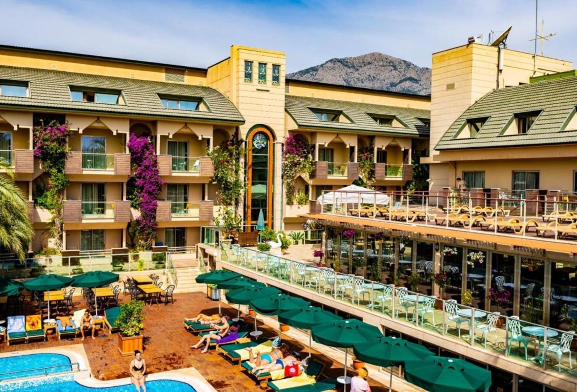 Otel Ambassador & 4*
