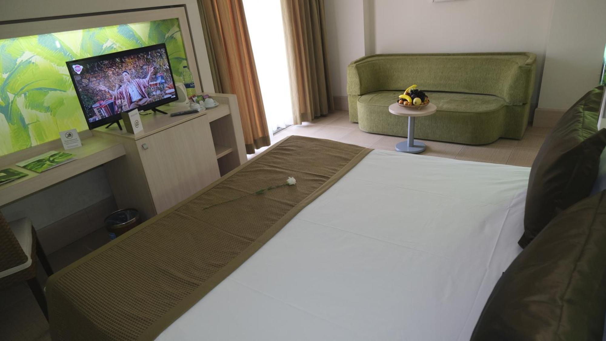 Otel Ambassador & 4*
