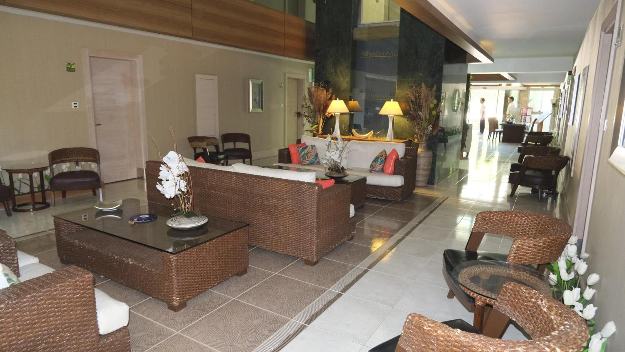 Ambassador & Otel 4*