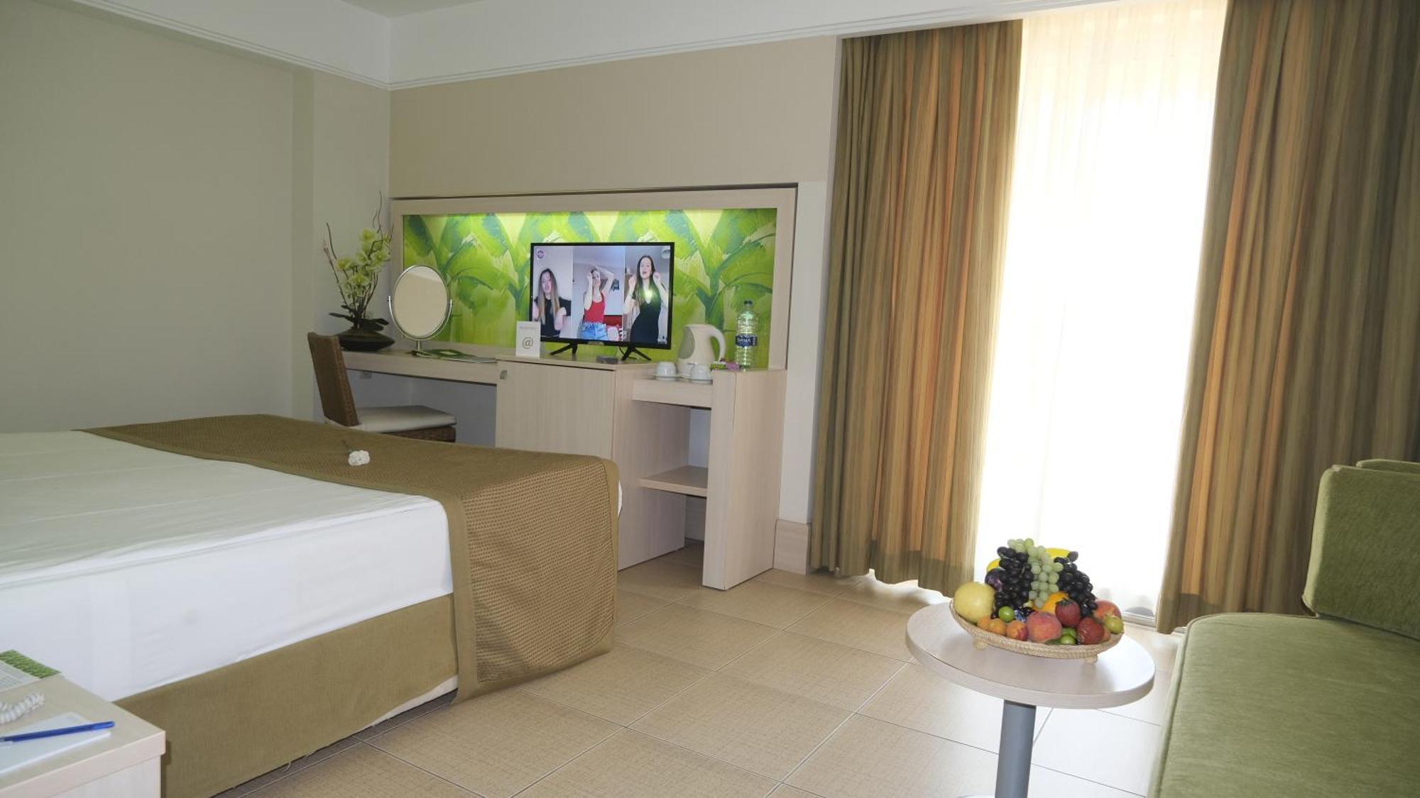 Otel Ambassador & Antalya