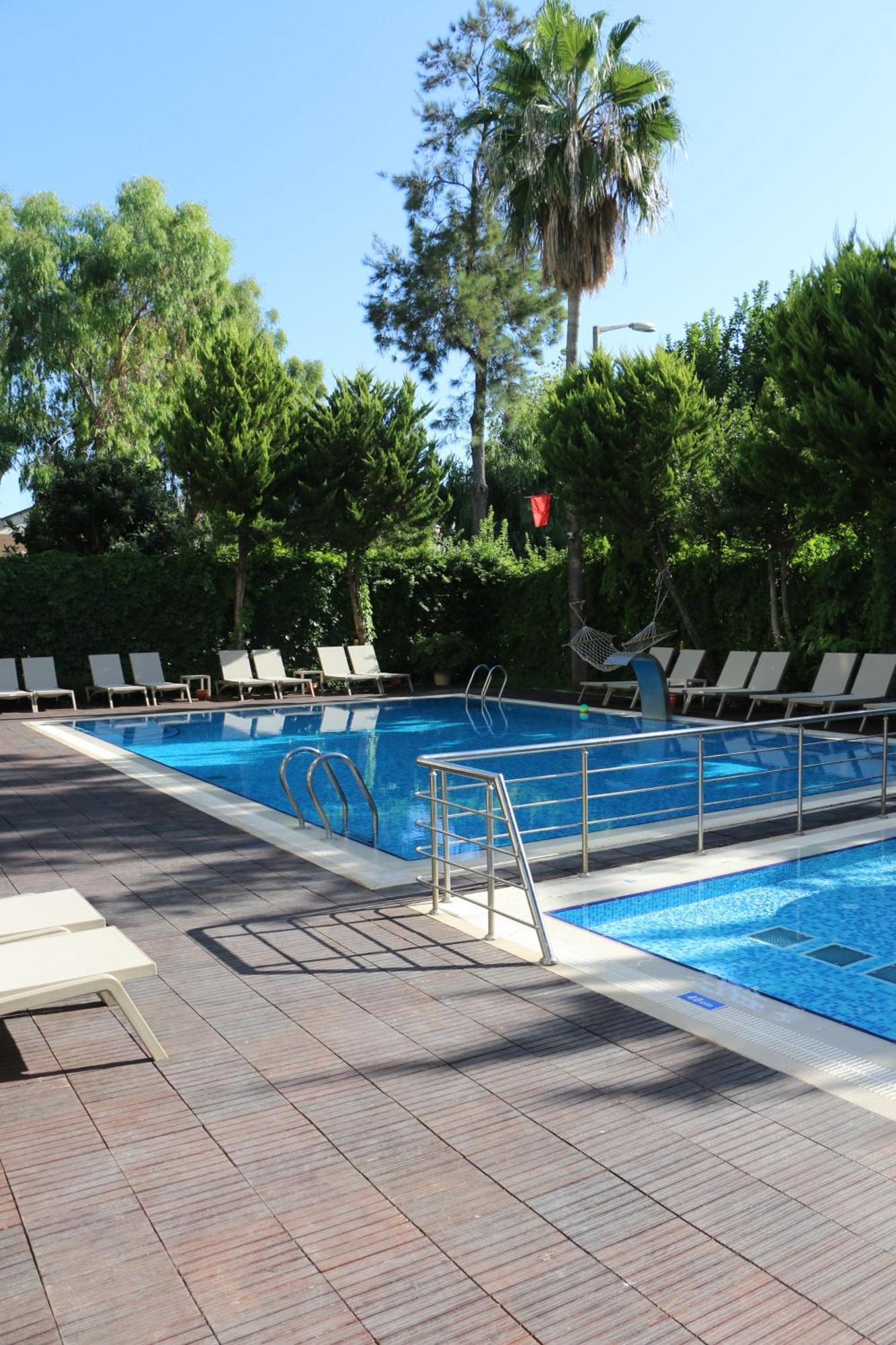 Otel Ambassador &