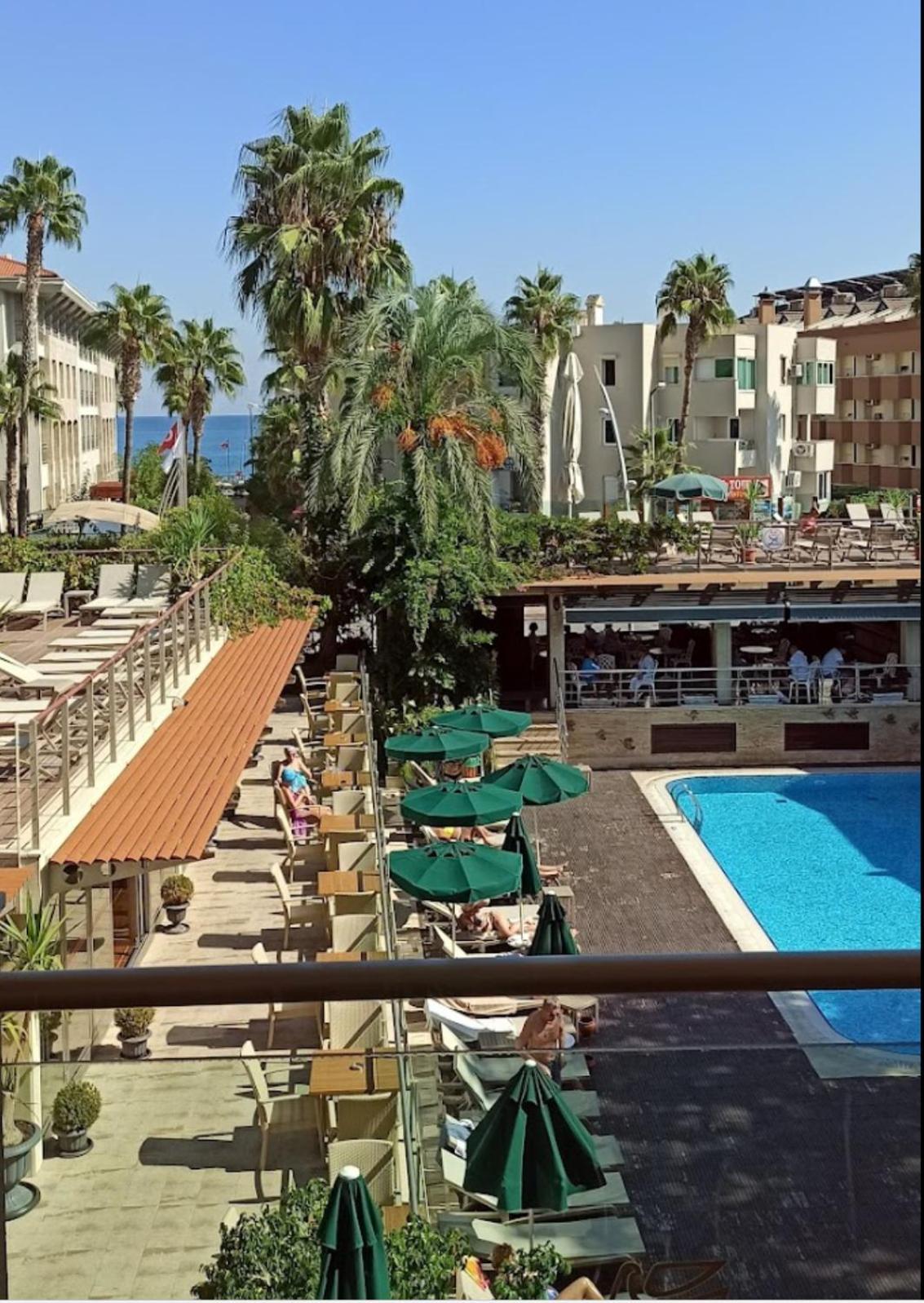 Ambassador & Otel